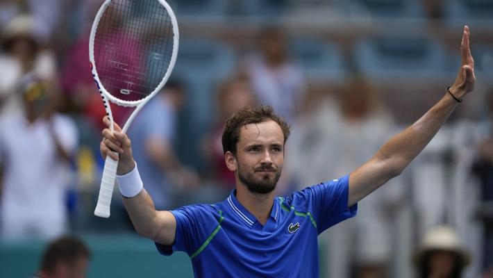 强的防守能 强的防守能