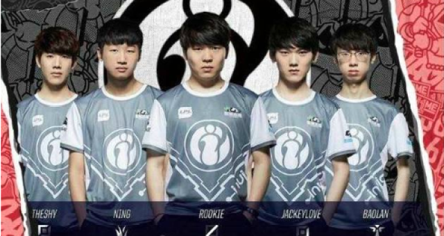 在曼联进攻 在曼联进攻