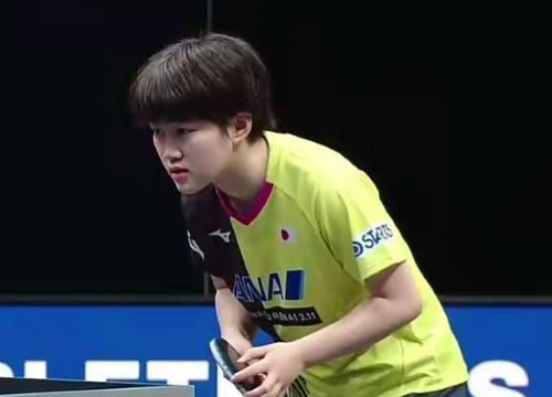 王曼昱与孙 王曼昱与孙